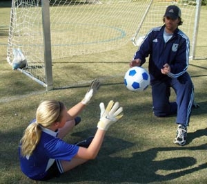 1-on-1 goalkeeper training